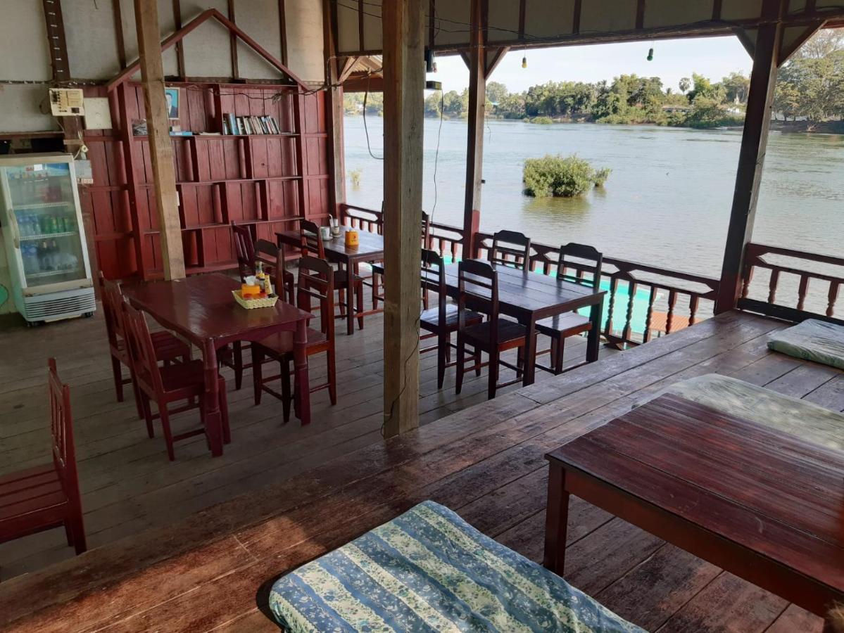 Mr. Phaos Riverview Guesthouse & Restaurant Don Det Exterior photo
